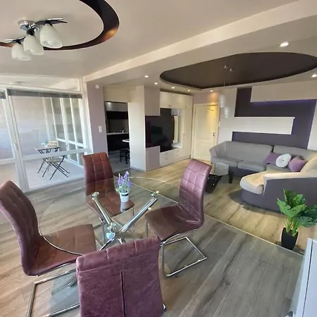 Modern 1br With Hill View & Free Street Parking